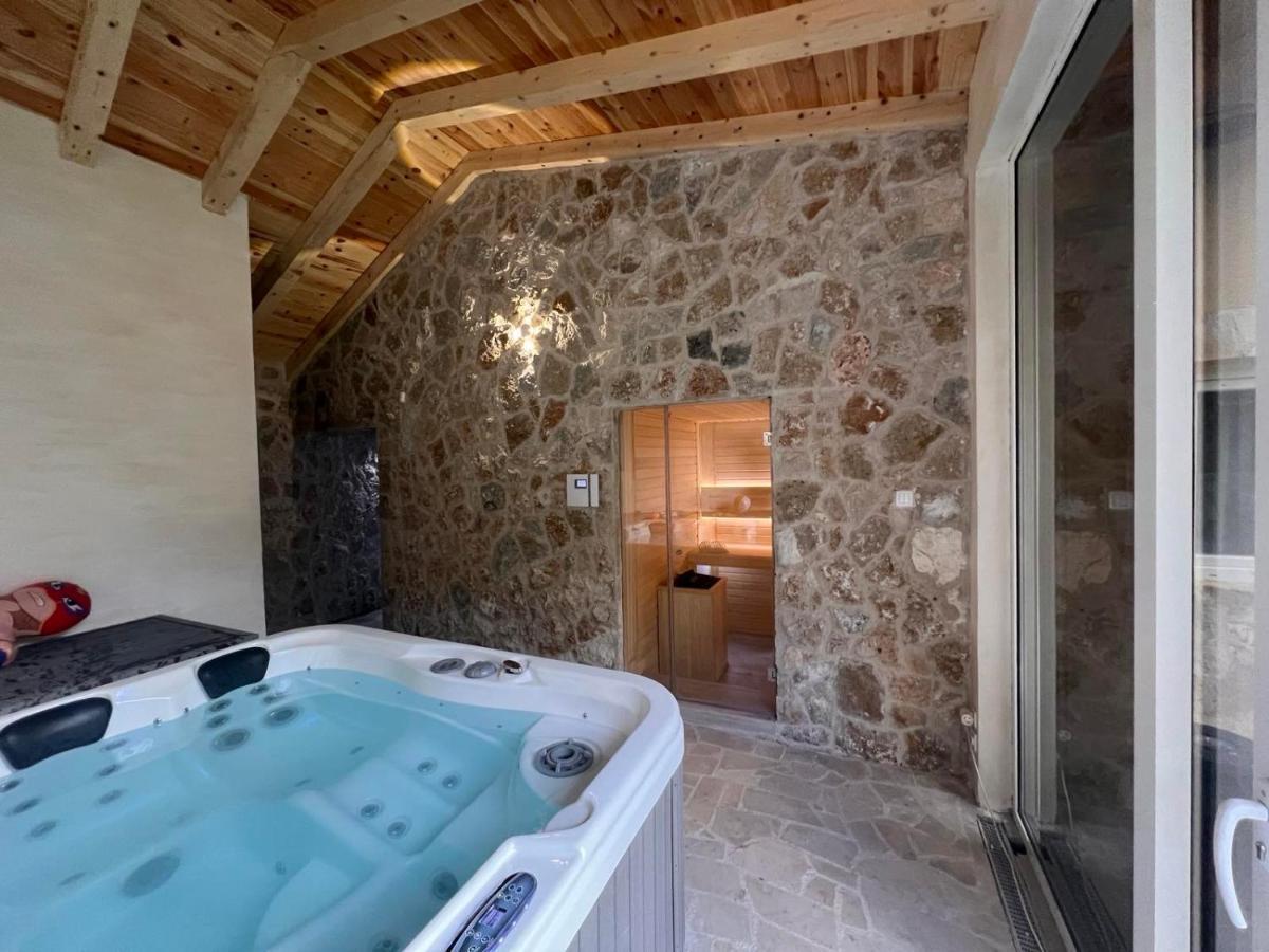 Family Spa Apartments Sunny&Shiny Savnik 외부 사진
