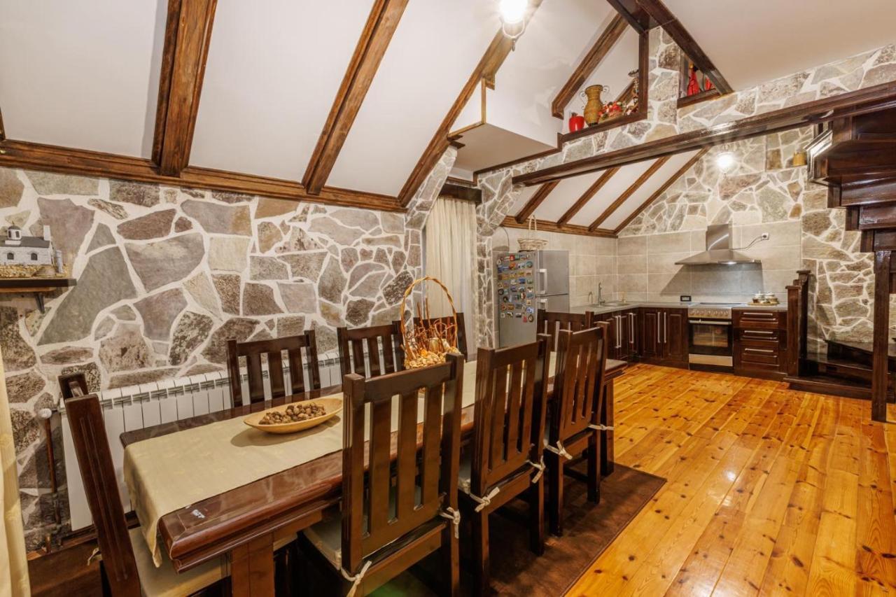 Family Spa Apartments Sunny&Shiny Savnik 객실 사진