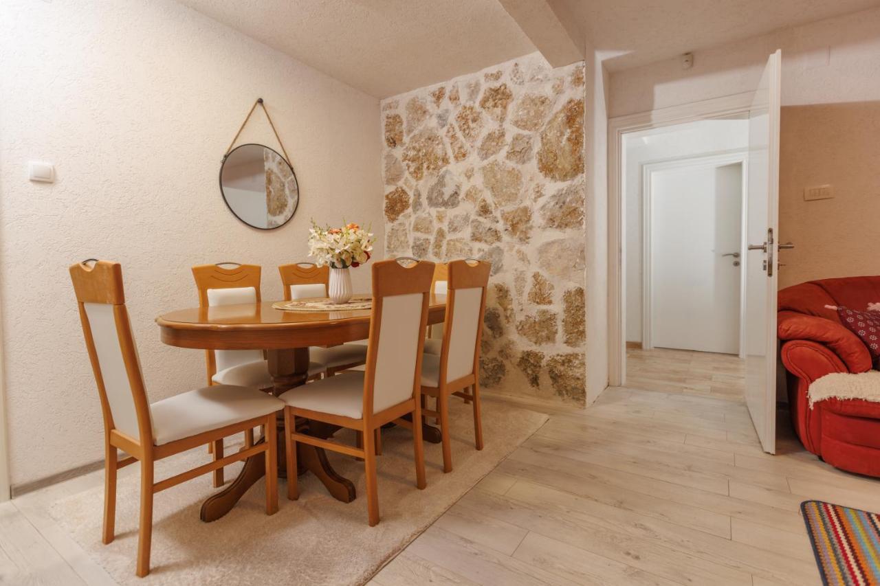 Family Spa Apartments Sunny&Shiny Savnik 외부 사진